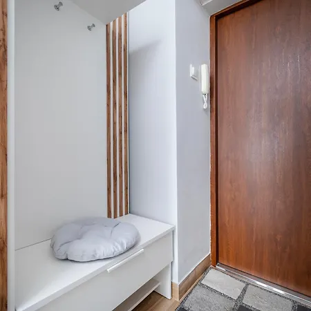 Manufaktura Comfort By Bookinghost